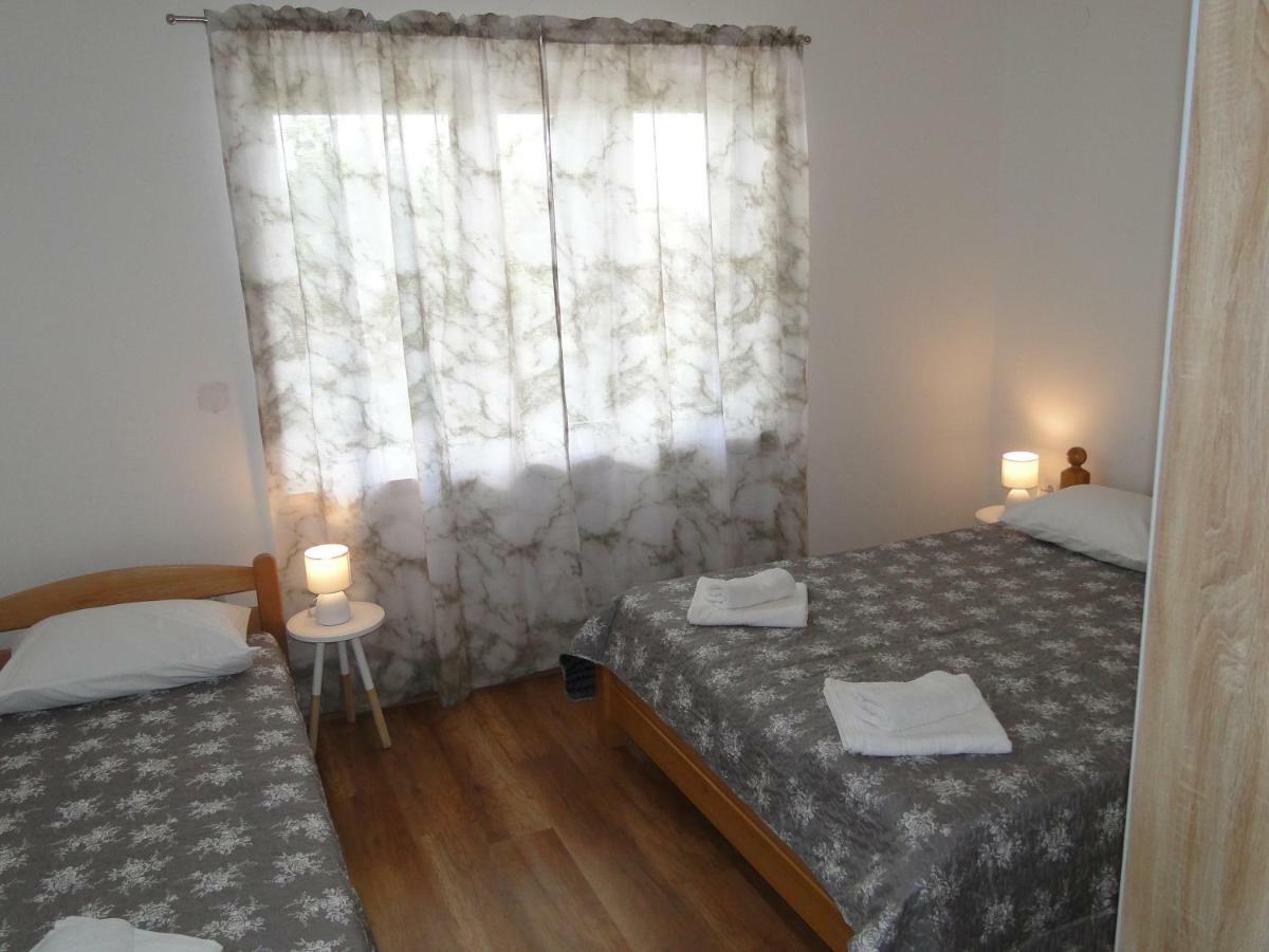 希贝尼克Apartman Hana公寓 外观 照片